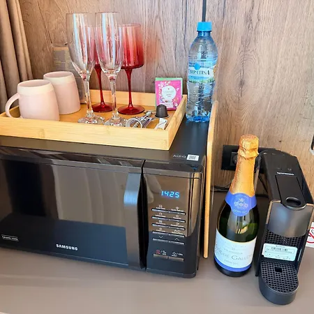 Self Check-in & Free Parking 公寓式酒店 布加勒斯特